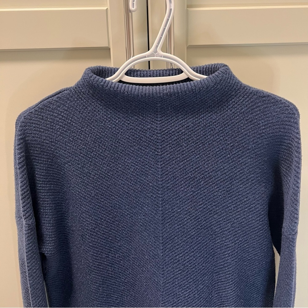 DENVER HAYES Blue Cowl Neck Sweater | Size Medium | Viscose, Nylon, Polyester - Picture 2 of 7